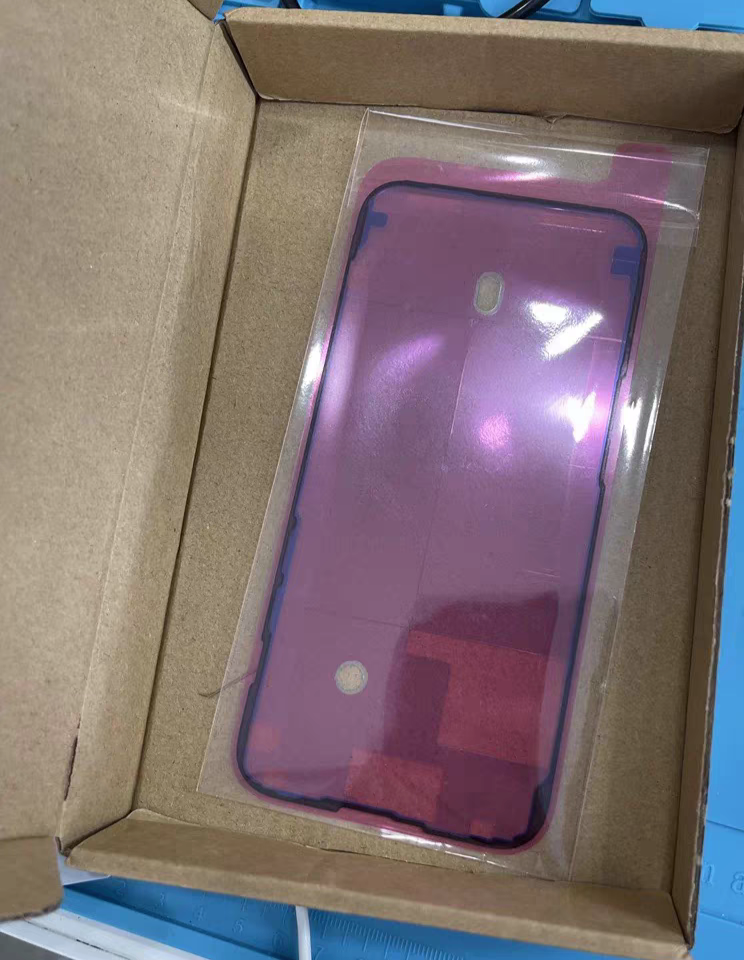 苹果手机后盖密封胶揭秘：拆机必知的细节  